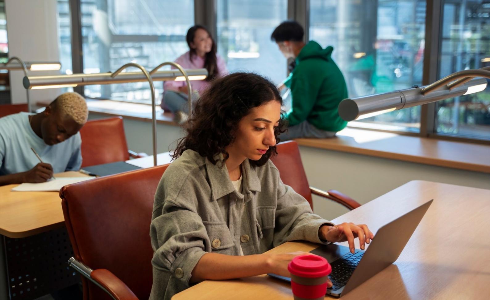 Team collaboration at dubriosanexa financial services office